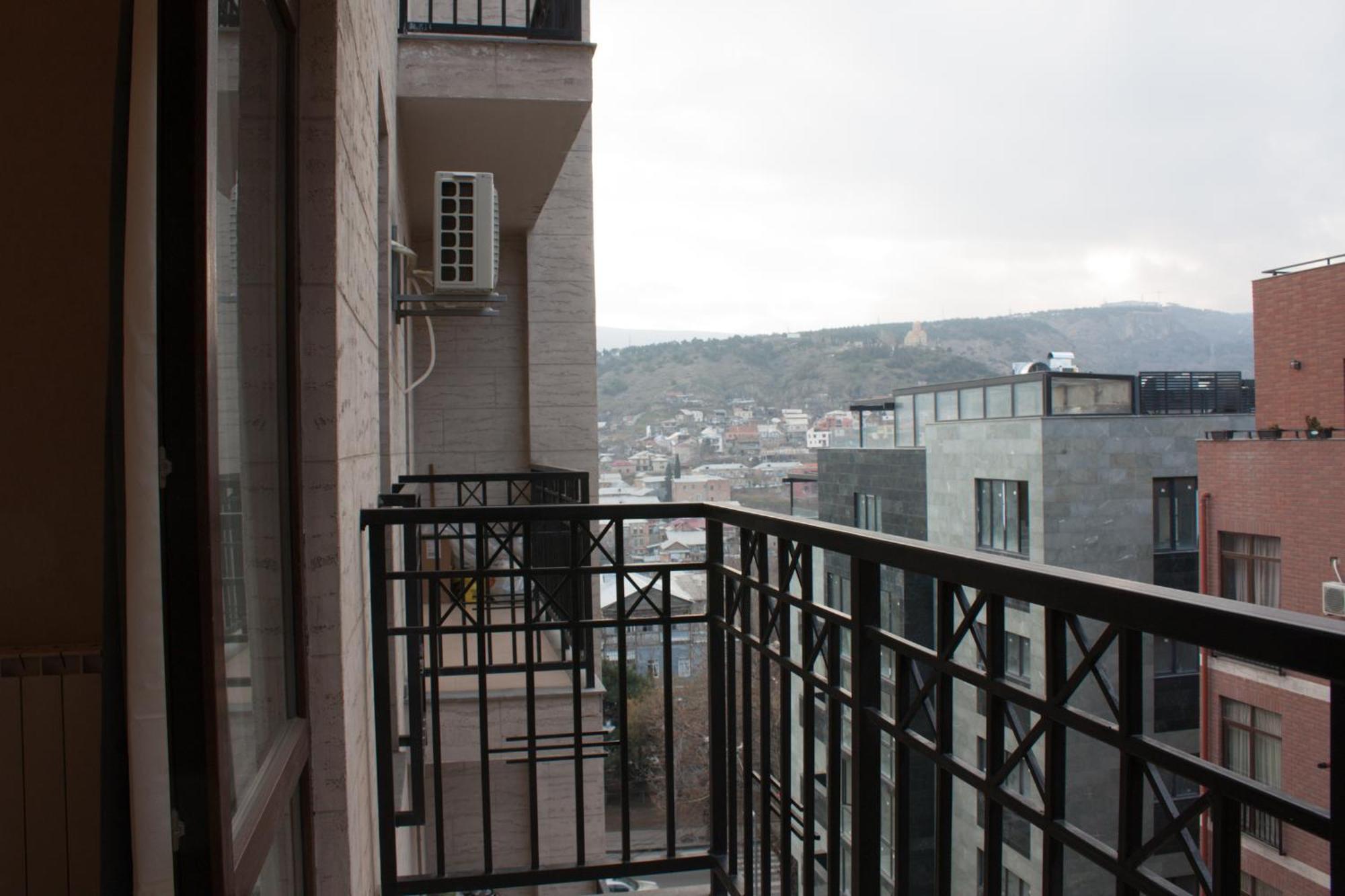 Like Apartment Тбілісі Екстер'єр фото