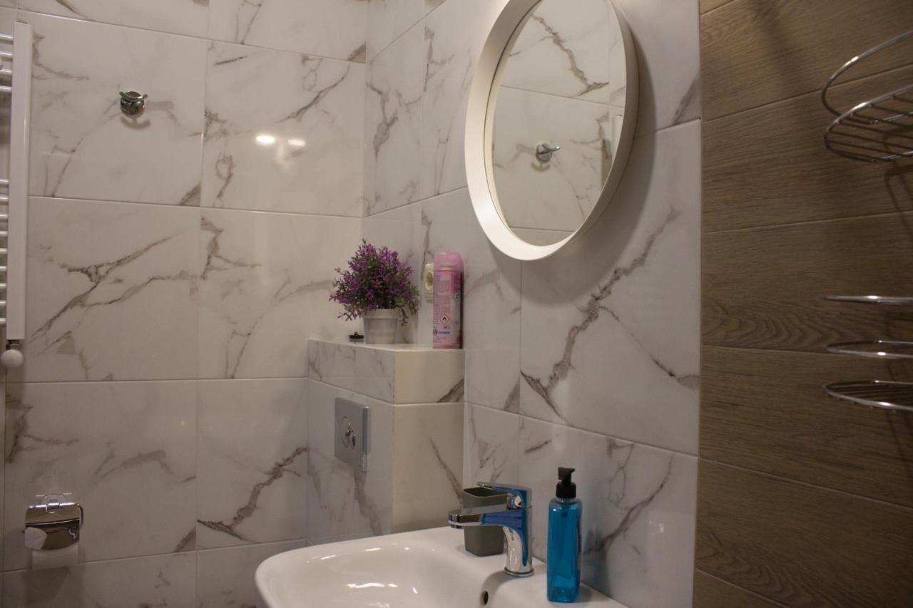 Like Apartment Тбілісі Екстер'єр фото